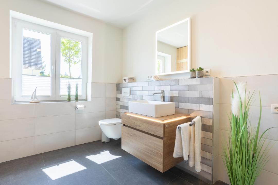 Villa Dornkamp 1 - Luxurioese Ferienwohnung Fuer 4 Personen Inklusive Sauna Und Garten Timmendorfer Strand Ngoại thất bức ảnh